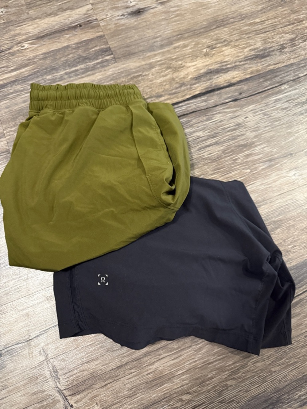 Lululemon | Mens Bundle 2 Pairs Athletic Workout Shorts size Small